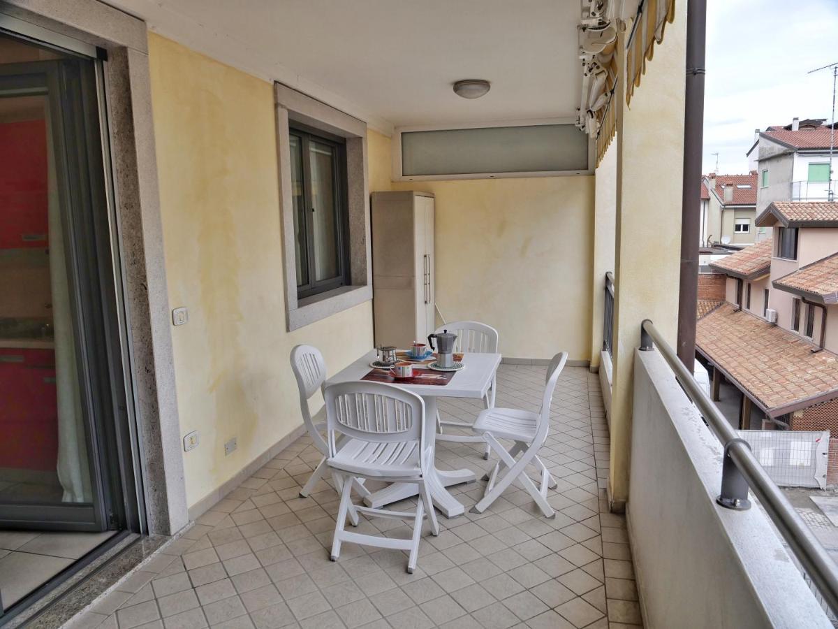 Stella Marina Centralissimo Bilocale Con Grande Terrazzo Градо Екстер'єр фото